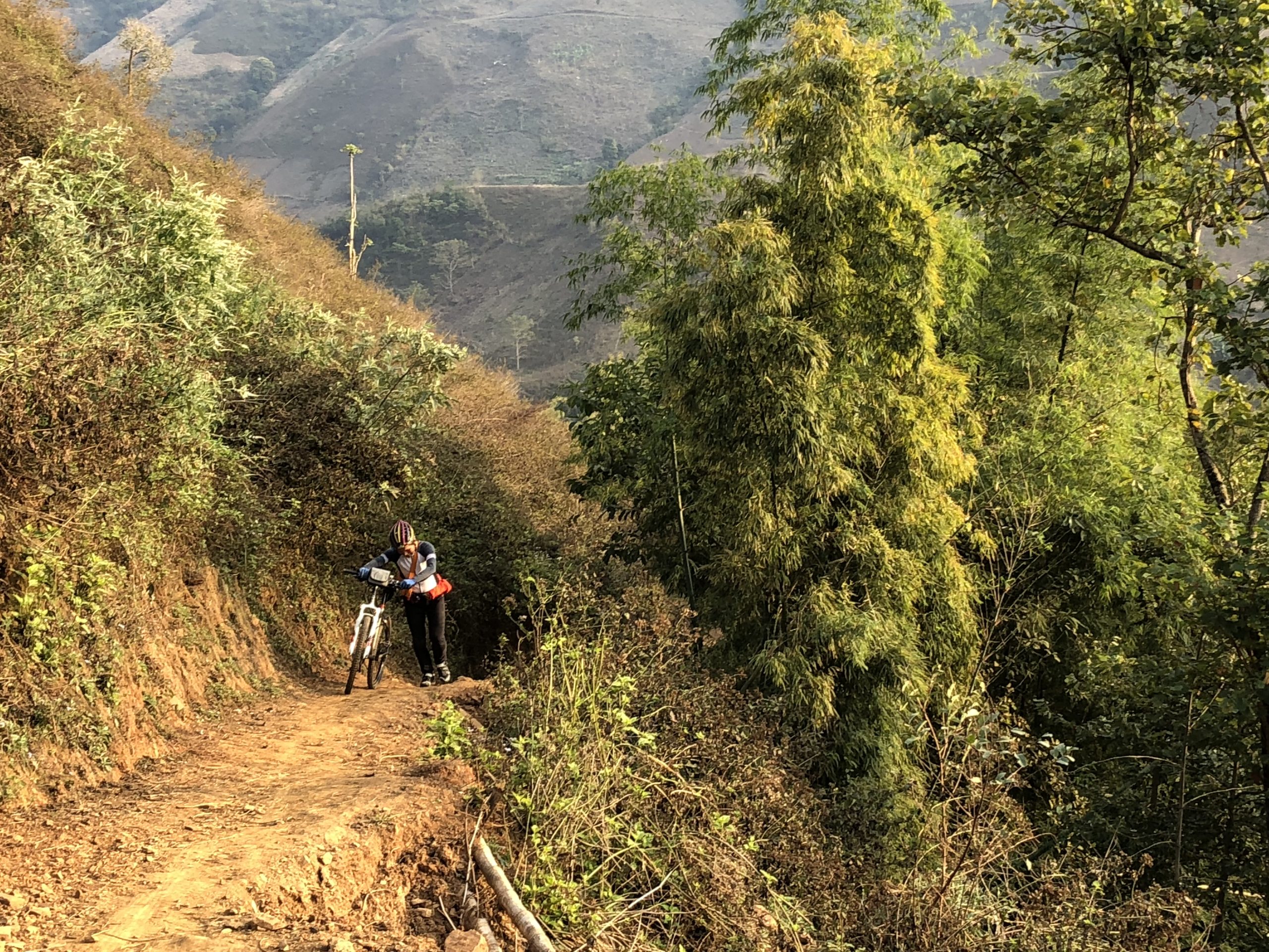 Sapa Cycling Tour: 3-Day Adventure through Ethnic Hmong & Red Dao Villages